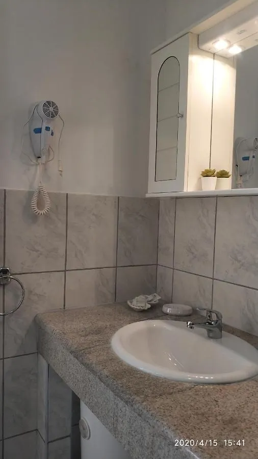 Guest house Diklo Beach Apartments Robert & Renata Zadar