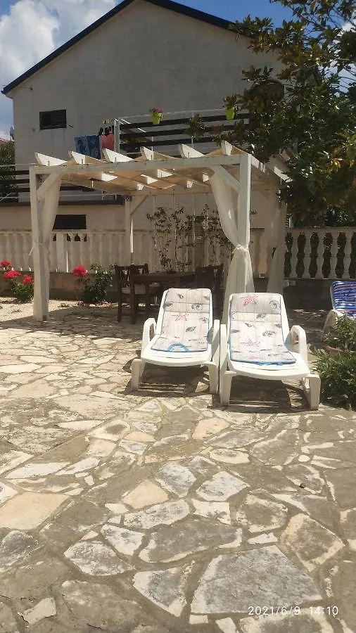 Guest house Diklo Beach Apartments Robert & Renata Zadar