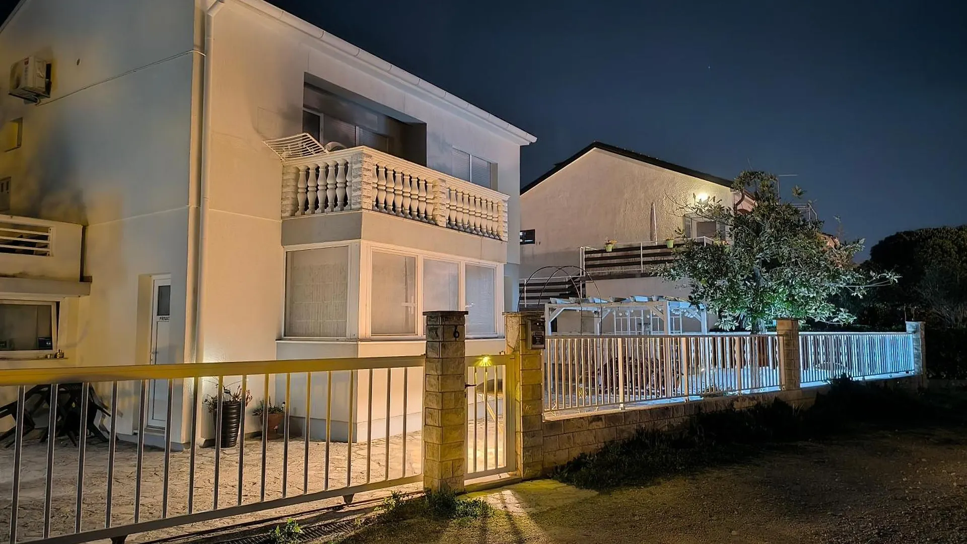 Diklo Beach Apartments Robert & Renata Zadar 3*,  Croatia