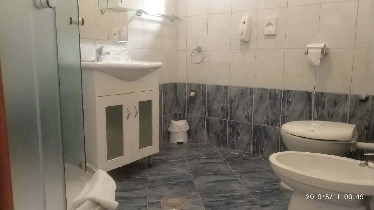 Guest house Diklo Beach Apartments Robert & Renata Zadar