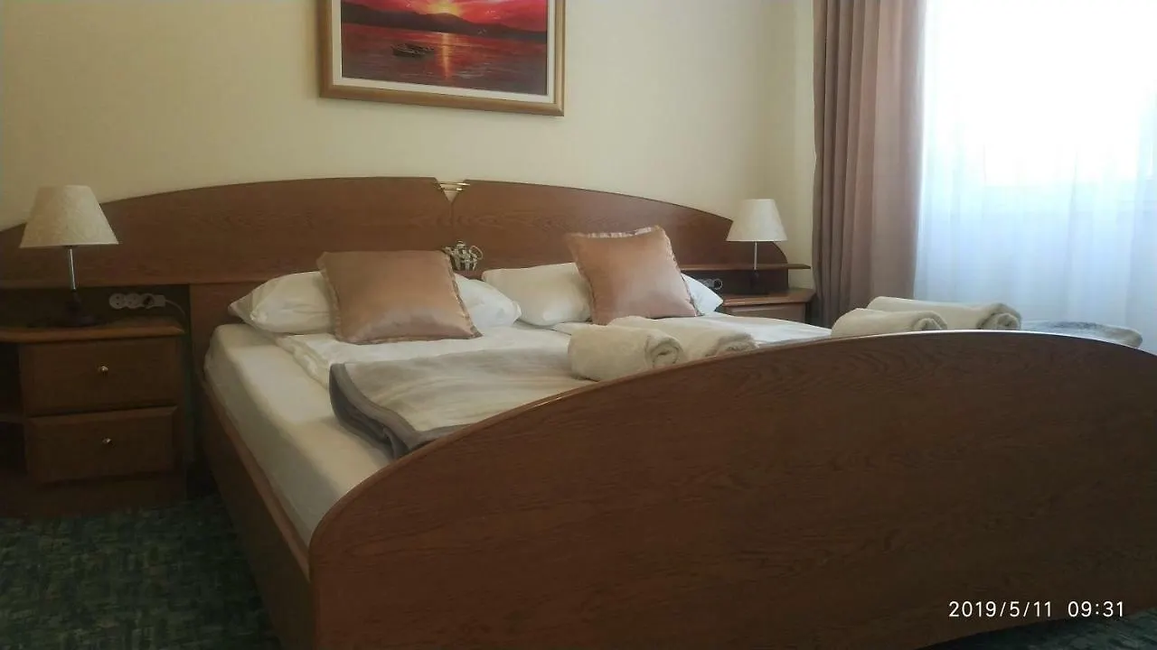 Guest house Diklo Beach Apartments Robert & Renata Zadar